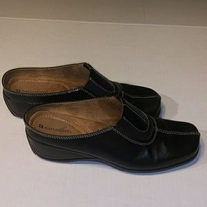 Naturalizer Black Leather Mules Slip Ons Casual 8m